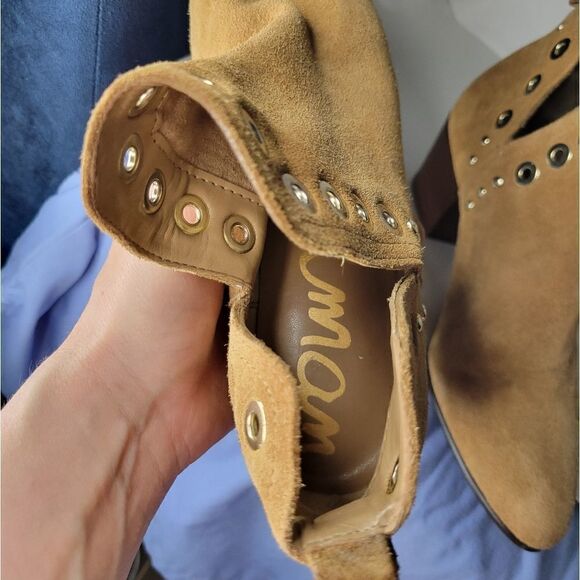 SAM EDELMAN RUBIN GROMMET ANKLE BOOTIES. - Picture 7 of 13